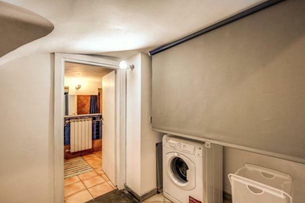 Apartment La Casa A Monti Rom
